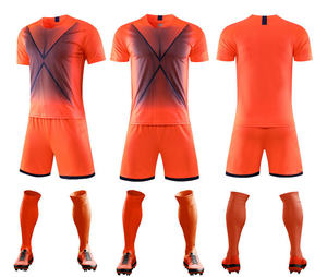 Ensemble d'uniformes de football personnalisés par sublimation, respirant, à séchage rapide, maillot et short de football, kit d'entraînement d'équipe, vêtements de sport pour hommes, vente en gros - Product Image 2