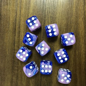 Ensemble de dés en résine artistique unique, motif multicolore, points blancs dorés, dés de jeu faits à la main, objets de collection pour jeux de société et de table - Product Image 6