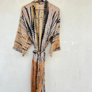 Seda amarilla Vintage seda reciclada Sari Tye Dye Kimono Robe Beach Wear Bikini Cover Up Kimono regalo para ella - Product Image 1