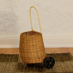 Chariot de rangement pour jouets à tirer, panier à roulettes en rotin naturel pour jouets d'enfants, sac d'école, vente en gros - Product Image 4