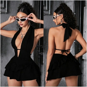 เดรสสั้นคอ halter แบบเว้าลึก แต่งระบาย ด้านหลังเปลือย กระโปรงทรงสเกิร์ตแบบมีชั้น แต่งระบาย คอวีลึก สไตล์ Urban Noir  เดรส halter แบบเว้าช่วงตัว - Product Image 3