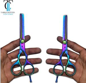 กรรไกรตัดผมมืออาชีพ ตัดได้อย่างแม่นยำ ผลิตจากสแตนเลส TARIQ CRAFTED INDUSTRIES - Product Image 4