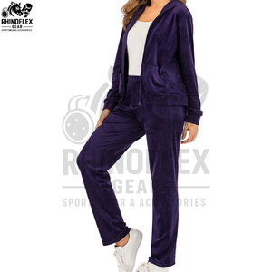 Ensemble de survêtement en velours pour femme avec strass personnalisés OEM, comprenant un sweat à capuche court et un pantalon évasé, ensemble de jogging deux pièces pour femme, tenue décontractée - Product Image 2