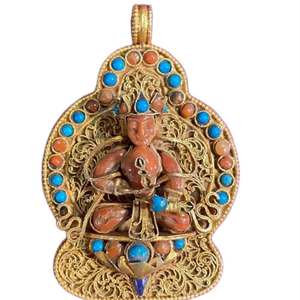Colgantes Ghau Tibetanos Chapados en Oro con Rubí, Diseño Religioso de Buda, Hechos a Mano en Nepal, Mantra Budista, Piedras Semipreciosas, Fiesta - Product Image 3