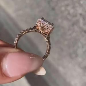 Bague en argent sterling 925 avec moissanite taille radiant, cadeau pour fiançailles, anniversaire et fête - Product Image 3