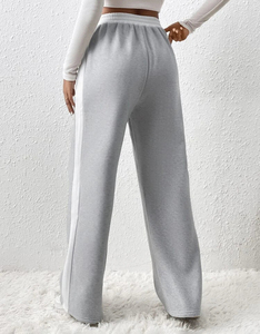 Pantalon de survêtement large en coton 100 % personnalisé avec empiècements latéraux, logo sérigraphié sur mesure, streetwear éco-responsable pour femme - Product Image 3