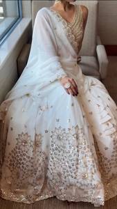 Conjunto de Lehenga con Lentejuelas Blancas Bordadas, Blusa de Tela de Red, Dupatta, Vestido de Novia Indio Pakistaní - Product Image 3
