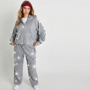 Ensemble de survêtement unisexe en molleton avec sweat à capuche zippé orné de strass surdimensionnés, design gris uni, tissu tricoté respirant, idéal pour l'automne et les tenues décontractées. - Product Image 5