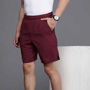 Pantalones Cortos Deportivos Color Granate con Logotipo Personalizado – Pantalones Deportivos Transpirables de Poliéster Premium para Fitness, Tenis y Uso Casual - Product Image 3