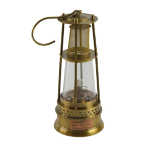 โคมไฟโลหะแข็งแบบคนงานเหมือง พร้อมดีไซน์ตกแต่งสีทองแดงและสีทอง โคมไฟน้ำมันก๊าดที่ดีที่สุด ดีไซน์เคลือบผิวอย่างประณีต - Product Image 4