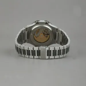 Montre de luxe fonctionnelle pour homme, blanche et noire, avec diamants et moissanite, cadran entièrement pavé, design de créateur - Product Image 4