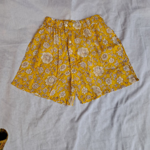 Vêtements pour hommes de qualité supérieure, tissu imprimé en coton cousu, short à boutons, taille élastique et poches, vêtements décontractés pour hommes - Product Image 2