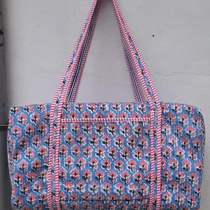 Bolsa de lona acolchada de algodón, ecológica, con estampado floral, lavable, para fin de semana, yoga, playa, estilo bohemio. - Product Image 5