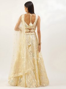 ชุดเลเฮนกาโชลีผ้าเน็ตเนื้อนุ่มประดับเลื่อมปักลายสไตล์บอลลีวูด ความยาวระดับพื้น สำหรับงานแต่งงาน งานปาร์ตี้ และงานเฉลิมฉลองต่างๆ - Product Image 4