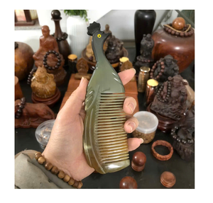 Peigne en corne de buffle haut de gamme au design élégant pour hommes et femmes - Product Image 1