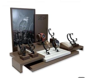 Présentoir de montre en acrylique noir 2025 sophistiqué Présentation de comptoir de style moderne pour élever votre montre - Product Image 6