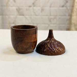 Tasse en bois d'acacia en forme de gland avec couvercle gravé – Fabricant et fournisseur d'Inde - Product Image 2