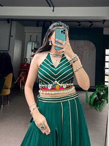 Último Modelo de Lehenga Choli Tradicional para Boda, Tela Ligera con Capas, Corte Amplio, Blusa Elegante para Mujer, Ajuste Delgado, Largo hasta el Suelo - Product Image 2