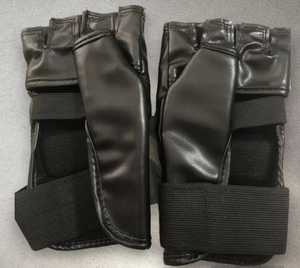 ถุงมือ MMA แบบมืออาชีพ โลโก้สั่งทำได้ หนัง PU คุณภาพสูง เป็นมิตรต่อสิ่งแวดล้อม ระบายอากาศได้ดี ปิดด้วยแถบตีนตุ๊กแก XERET SPORTS MMA-002 กันลื่น - Product Image 3
