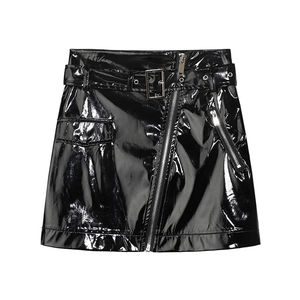 Jupe courte moulante taille haute en similicuir verni brillant avec lacets et découpes latérales – Style clubwear sexy - Product Image 6