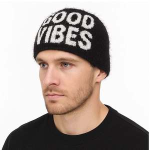 Gorros de Punto Jacquard con Logotipo Personalizado al por Mayor – Fabricante de Gorros de Mohair Personalizados - Product Image 5