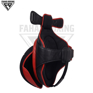 Protège-jambes de boxe personnalisables noirs et rouges durables à prix de gros, protection renforcée contre les chocs et finition élégante - Product Image 2
