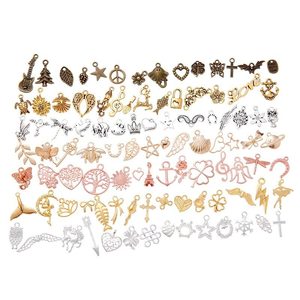 54 Llaveros Metálicos Surtidos, Llaveros de Metal con Baño de Oro, Colgantes de Esmalte con Forma de Animales, Luna, Estrella y Frutas, para Collares - Product Image 2