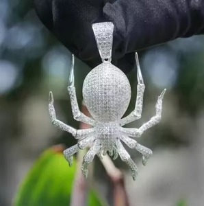 Pendentif araignée de luxe avec pierres en moissanite, breloques en argent 925 sur le thème des insectes, pour un usage quotidien, bijoux hip-hop, pendentif glacé - Product Image 1