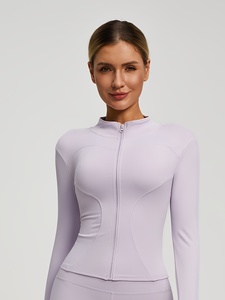 Veste de sport zippée pour femme grande taille, élastique, confortable, séchage rapide, respirante, couleur unie, pour yoga, fitness, gym, avec manches ajustées à fermeture éclair sur le devant - Product Image 1