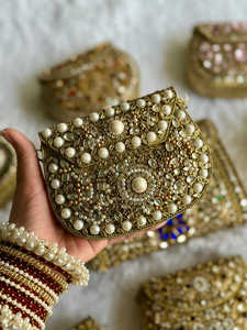 Pochette brodée plaquée or avec pierres Kundan et accents de pierres précieuses, design imitation antique, sac à main ethnique pour mariage et fête AL MALIK CRAFT - Product Image 2