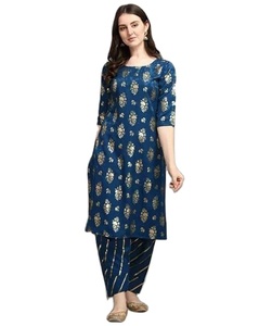 Alta moda comodidad personalizada Punjabi estilo Cultural días regulares especial 3/4 patrón de manga trabajo ligero Kurti y conjunto inferior - Product Image 2
