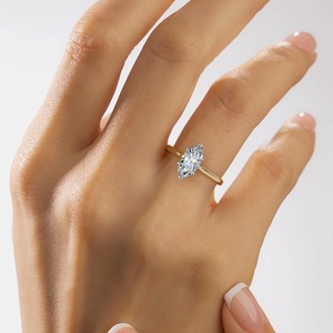 Bague de fiançailles solitaire en diamant de laboratoire taille marquise 2,35 carats, or jaune, 6 griffes, bijoux fins de mariage, vente en gros - Product Image 5