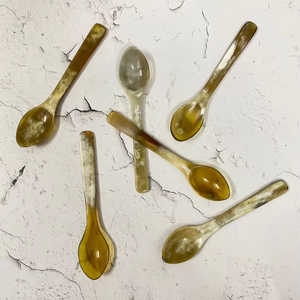 Mejor Producto 2022: Cuchara de Servir Elegante de Cuerno de Cerdo, Cubertería para Restaurante, Cuchara de Servir Plana de Cuerno de Buey y Búfalo para Mesa - Product Image 1