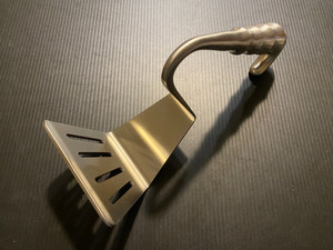 Retractor Escapular Davidson, Longitud de la Hoja 28 cm, Ancho de la Hoja 3 pulgadas x 3-1/2 pulgadas (7.6 cm x 8.9 cm) ZETOMEDPRO - Product Image 4