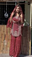 Prêt à expédier : Ensemble Sharara en Georgette marron à étoiles, entièrement cousu, plusieurs tailles, gradation standard, expédition rapide, commandes B2B