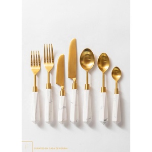 Ensemble de couverts en acier inoxydable, fabriqués à la main, avec manche poli argenté, style occidental et différents designs - Product Image 3
