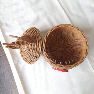 Cestas de ratán tejidas a mano con forma de reno, estilo navideño, con tapa, a precio económico. - Product Image 3