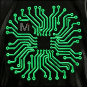 T-shirt oversize streetwear futuriste haute couture avec impression circuit, style techwear urbain MALUZA INDUSTRIES - Product Image 5