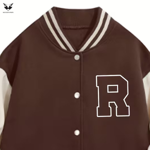 Veste universitaire marron tendance avec manches blanches, logo lettre R, col rabattu, manches longues, pour l'automne – Prix de gros - Product Image 3