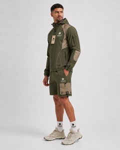 Conjunto corto cortavientos OEM para hombre, chaqueta y pantalones cortos ligeros y transpirables, ropa de calle informal de verano, ropa deportiva para exteriores con personalización. - Product Image 4