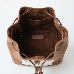 Sac à dos pliable en cuir avec cordon de serrage et doublure en polyester - Imperméable et grande capacité pour hommes et femmes, idéal pour les voyages et l'entraînement - Product Image 2