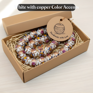 Cuentas de Vidrio Blancas de 16 mm para Diseño Artístico |   Espirales Doradas Hechas a Mano con Detalles Punteados |   Collar de 8 Pulgadas para Joyería DIY EXCEL EXPORTS - Product Image 4