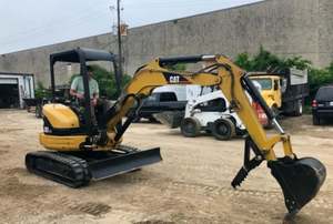 Mini-excavatrice CAT 303 CR à vendre – Poids : 7 782 lb, Puissance du moteur : 23,6 CV - Product Image 6