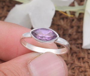 แหวนเงินแท้ 925 ประดับพลอยอะมีทิสต์ธรรมชาติทรงกลมเจียระไนแบบบริลเลียนท์ สำหรับงานแต่งงาน เครื่องประดับอัญมณี ของขวัญวันเกิด งานเลี้ยง สำหรับผู้หญิง - Product Image 6