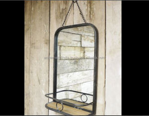 Miroir mural suspendu en métal de fer pur avec finition noire, parfait pour la décoration intérieure et un design intérieur élégant et une touche moderne - Product Image 2