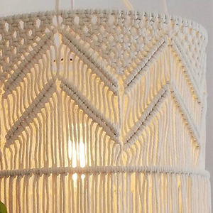 Lampe suspendue en macramé faite à la main avec pompons, style bohème, luminaire de plafond pour salon, décoration intérieure, design géométrique - Product Image 5