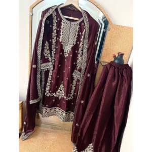 Ensemble haut-bas et dupatta magnifique pour femmes, vêtements de soirée de créateur - Product Image 5
