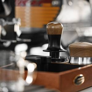 แทมเปอร์กาแฟสแตนเลสแบบดีลักซ์ ขนาด 58.35 มม. พร้อมระบบแรงกดคงที่ สำหรับบาริสต้ามืออาชีพ - Product Image 5