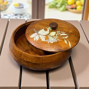 Caja de madera para roti con un llamativo y encantador diseño floral azul y blanco para alegrar cualquier encimera de cocina. Disponible a precio de mayorista. - Product Image 4