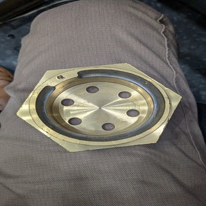 Raccord industriel en laiton poli Lucky Brass pour élément chauffant électrique, 2 pouces BSP avec 6 trous pour tuyau de 8,5 mm - Product Image 4